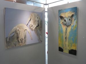 Mensch und Tier - Bilder von Barbara Heun in der Sparkasse Fürth