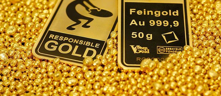 Auropelli Barren liegen auf kleinen Goldnuggets. 