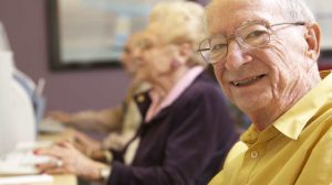 Der Goldene Internetpreis fördert Projekte, die Senioren ansprechen - Thema und Zielgruppe sind für Sparkassen von großer Bedeutung.