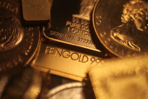 Wählen Sie Ihre Anlage in Edel­metallen – Gold- und Silber­münzen oder Barren.