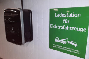 Die Sparkasse Fürth bekennt sich zur Nachhaltigkeit - von der Beschaffung über Energiegewinnung bis zur E-Mobilität.