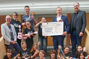 Sparkasse Fürth unterstützt das Projekt klasse.im.puls an der Mittelschule Langenzenn-Veitsbronn