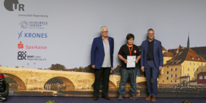 Jugend forscht: Manuel Scharl erreichte mit seinem selbstgebauten Bagger EX 321-MS-E den 3. Platz auf Landesebene in der Kategorie Technik.