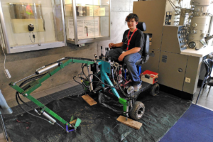Jugend forscht: Manuel Scharl erreichte mit seinem selbstgebauten Bagger EX 321-MS-E den 3. Platz auf Landesebene in der Kategorie Technik.